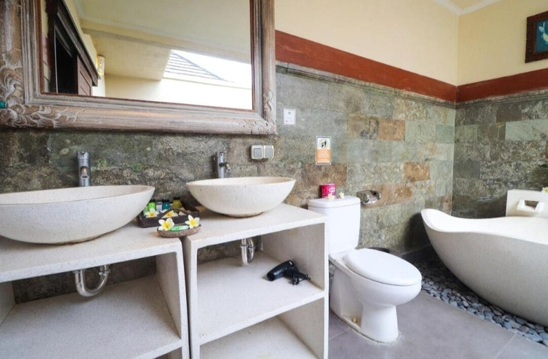 bathroom 6