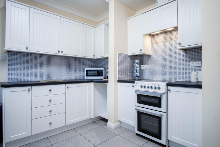 Floor plan 2, Glan Heulog - 3 Bed Holiday Home - Saundersfoot, Pembrokeshire