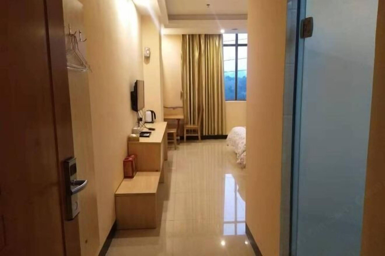 Bedroom 3, Qingyuan Dongguan Fengxiang Hotel, Qingyuan