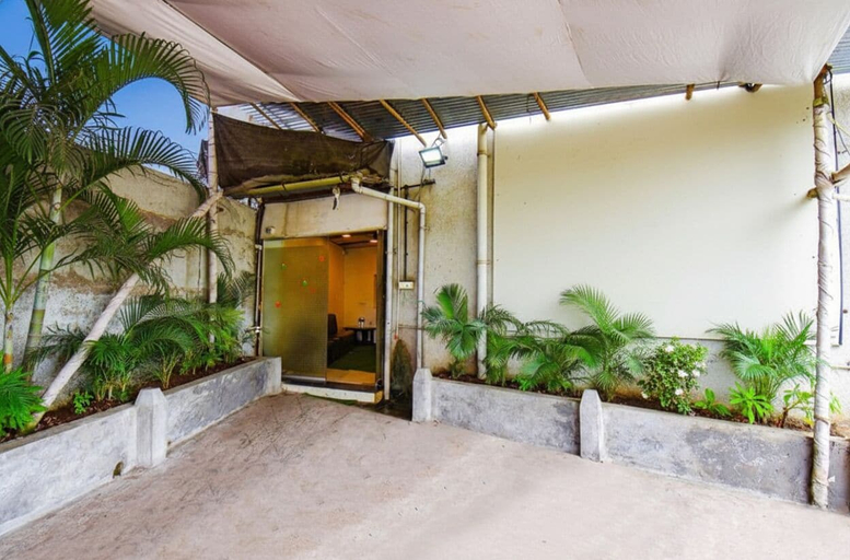 Exterior & Views, Fabexpress Shivsai Palace, Pune