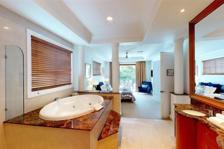 Bathroom, Luxico Lakeland Keys (Heated Pool), Gold Coast
