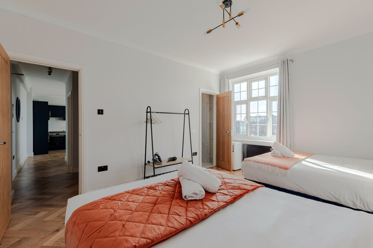 Bedroom 2, Bright Apartments near Hyd Park, London