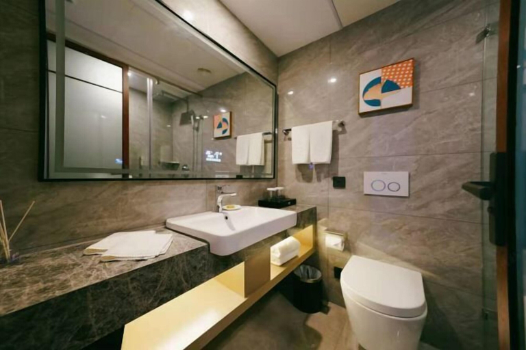 Bathroom 3, Shanxi Grand Hotel, Taiyuan