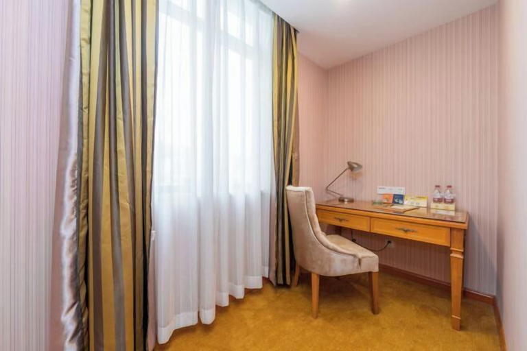 Others 5, Vienna Hotel, Guilin