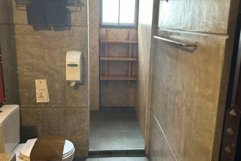 Bathroom 4, Pak Ping Ing Tang Boutique Hotel, Muang Nonthaburi