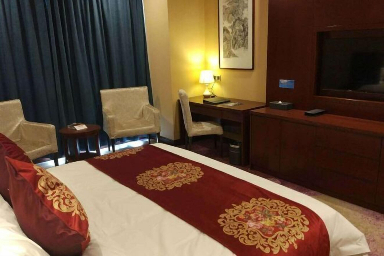 Bedroom 3, Blue Ocean International Hotspring Hotel, Tieling