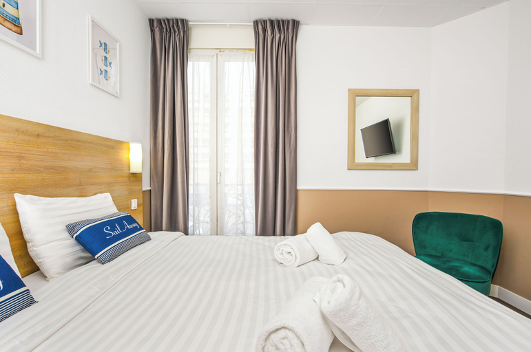 Bedroom 4, Hotel Parisien, Alpes-Maritimes