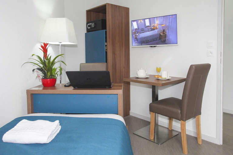 Bedroom 3, Appart'hôtel Odalys City - Orléans Centre, Loiret