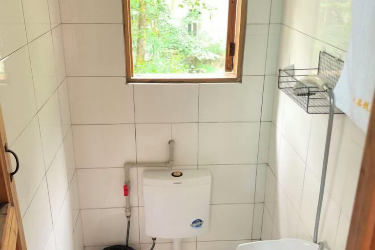 Bathroom 3, Yaquan Inn, Ya'an