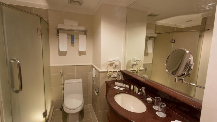 Bathroom 5, Canyon Cove Hotel and Spa, Nasugbu