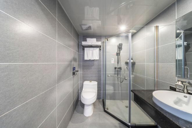 Bathroom 3, Xindongfanghong Hotel, Wenzhou