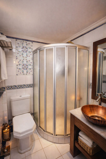 Bathroom 3, YOU Cairo Nile View Hotel, Ad-Duqi