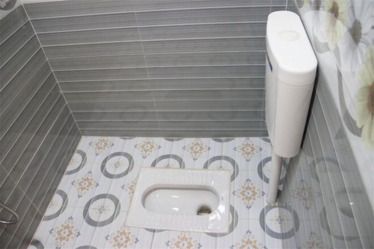 Bathroom 5, Jinxiu Leisure Guesthouse, Loudi
