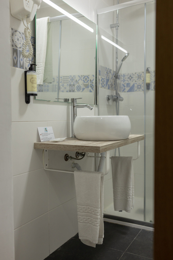 Bathroom 5, Flag Hotel Madeira - Ribeira Brava, Ribeira Brava