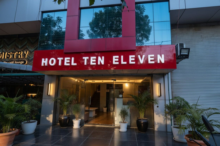 Exterior & Views 2, Fabhotel Ten Eleven, Indore
