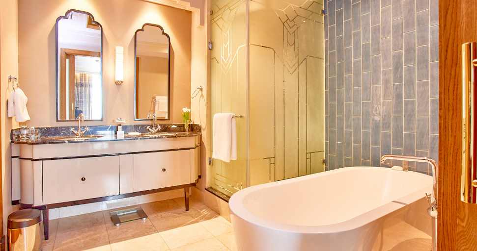 Bathroom 5, Suncoast Hotel & Towers, eThekwini