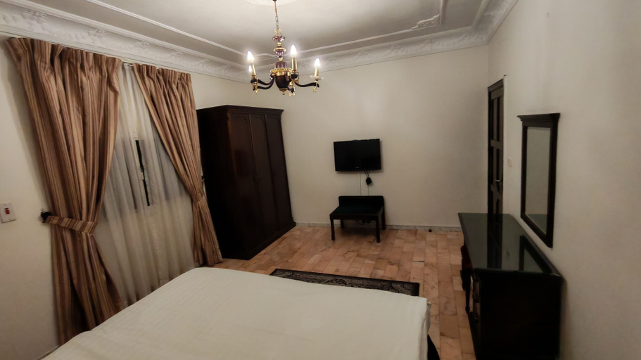 Bedroom 2, Alfursan Almotahida Hotel Alhamraa dist, Jeddah