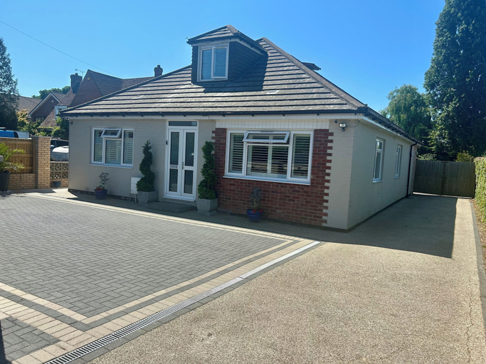 Exterior, Wendys house, Hampshire