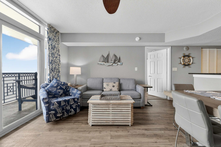 Primary image, Grand Atlantic 1504, Horry