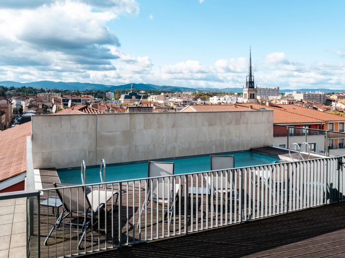 Sport & Beauty 2, Hôtel Mercure Villefranche-en-Beaujolais - Ici , Rhône