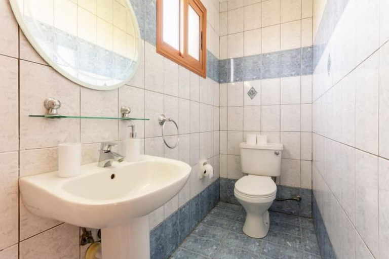 Bathroom 4, Villa Pelagos