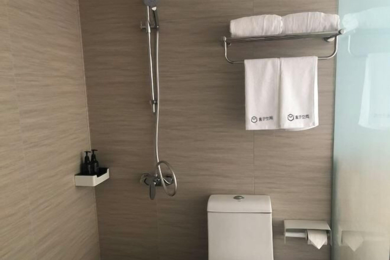 Bathroom 4, yun jing Hotel (Shanghai Songjiang University Town), Shanghai