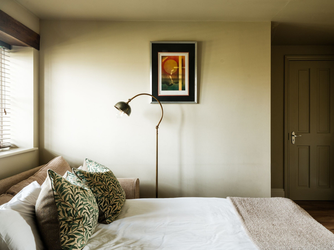 Bedroom 4, The Dog and Gun, Wiltshire