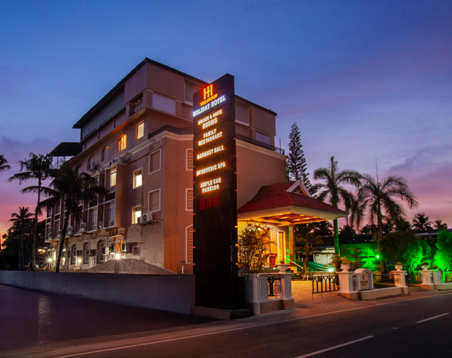 Exterior & Views 1, Holiday Hotel Cherai, Ernakulam