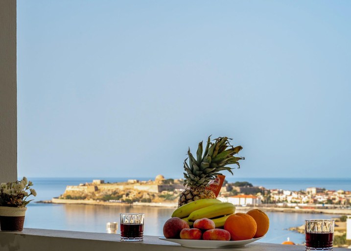 Food & Drinks, Vivian Art Apartments, Crete