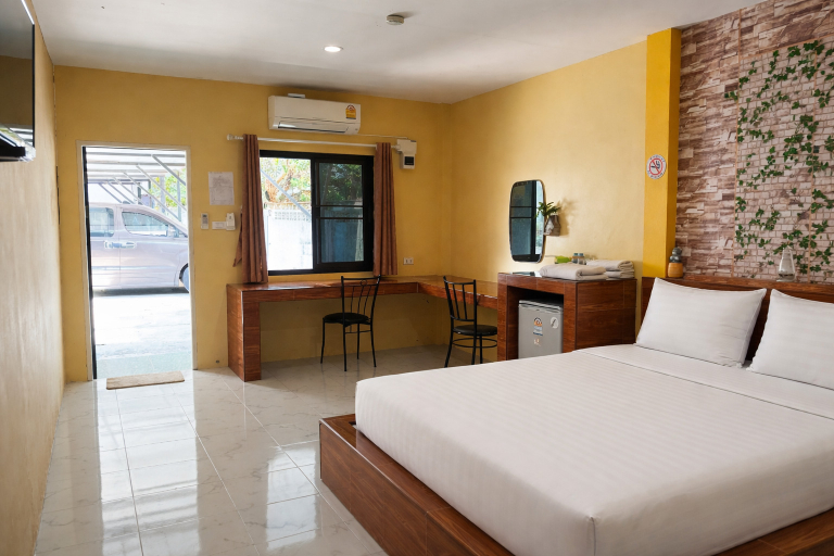 Others 3, F.H.R Krabi City Hotel, Mueang Krabi