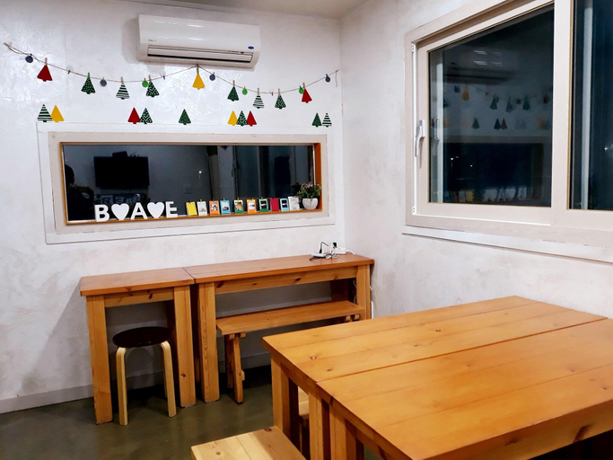 Public Area 3, Baebae Guesthouse, Jeju