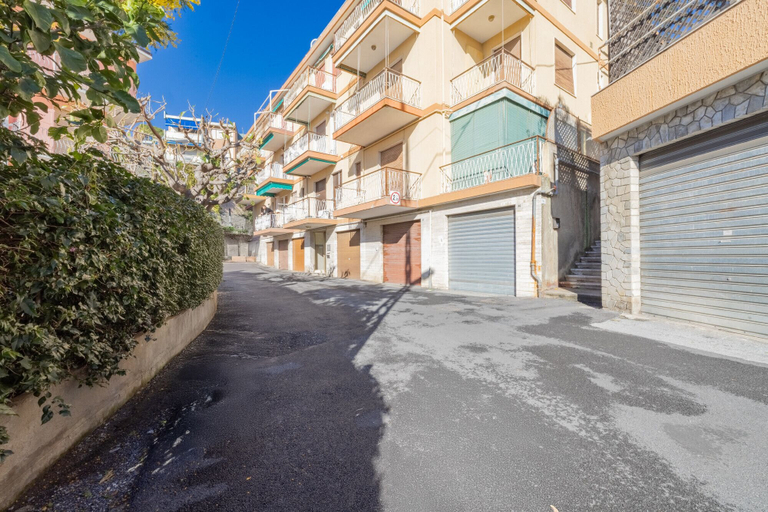Room 2, Serenity Flat in Sanremo by Wonderful Italy, Imperia