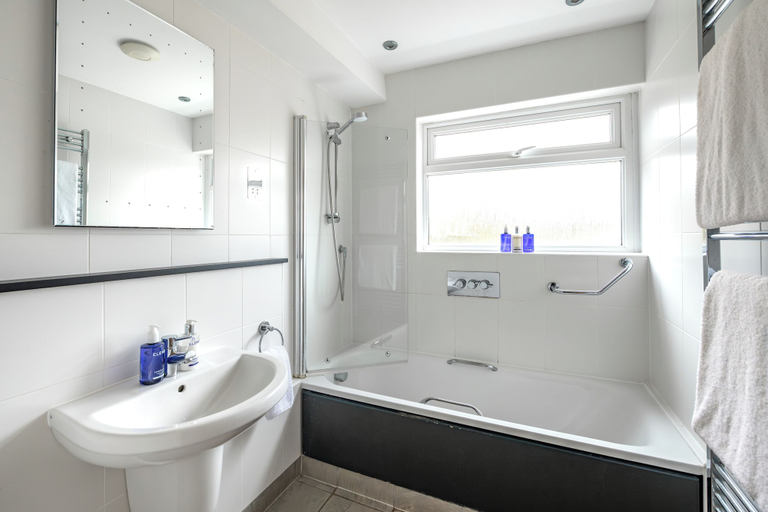 Bathroom 4, The Knoll House, Dorset