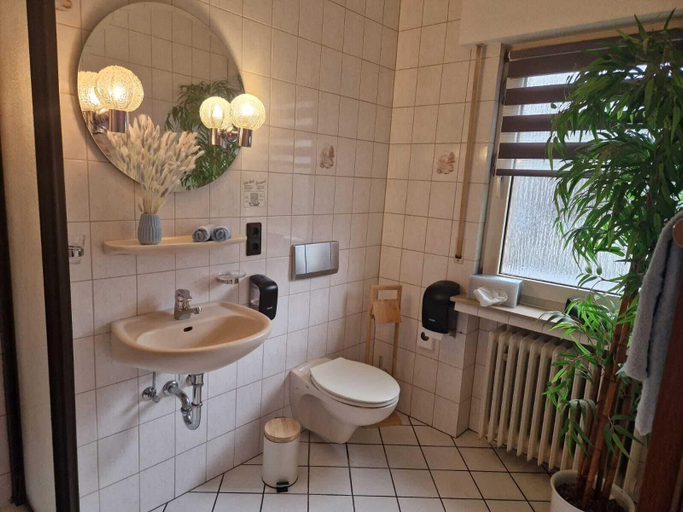 Bathroom 5, Hotel Engelskirchen, Oberbergischer Kreis