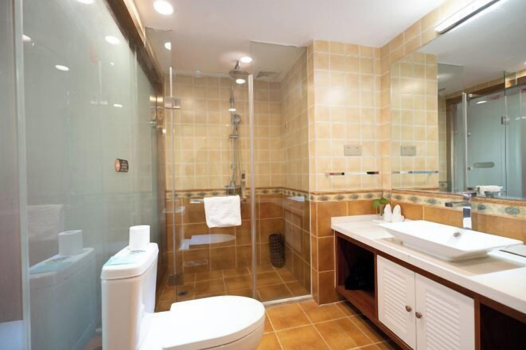 Bathroom 4, Jinshui Hot Spring Hotel, Liaocheng