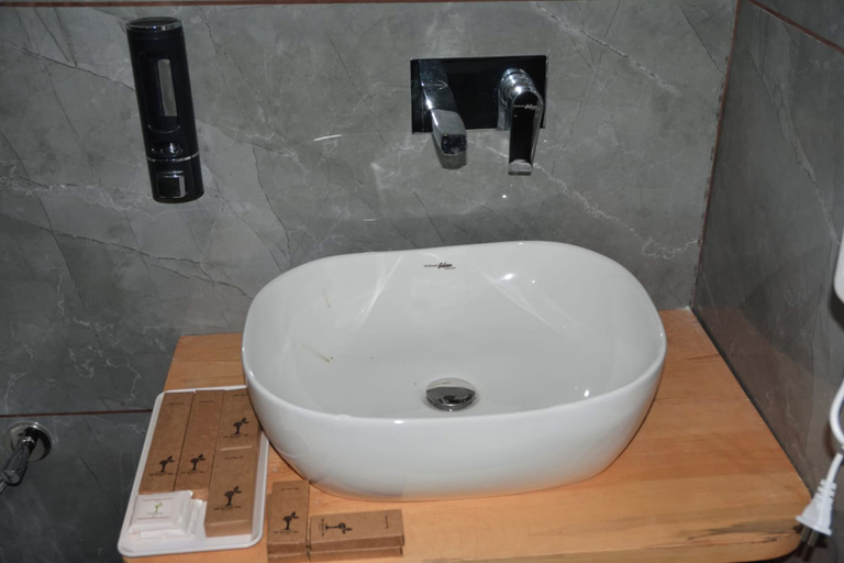 Bathroom 4, The Walnut Inn Resort, Leh