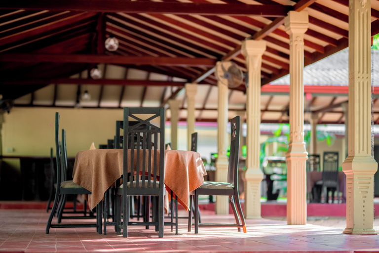 Food & Drinks 5, Lavendish Country Resort, Dambulla