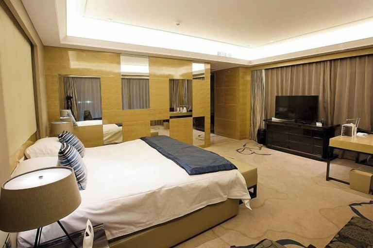 Bedroom 3, Hongkou Silver Hotel, Tianjin
