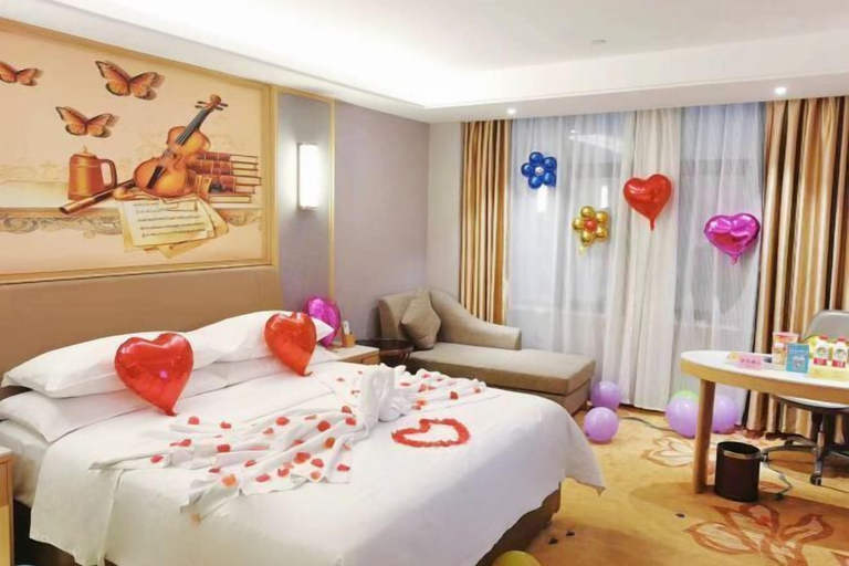 Bedroom 3, Vienna Hotel (Nanning Longteng Beida), Nanning