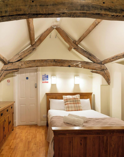 Bedroom 2, The Vale Hotel, Wiltshire
