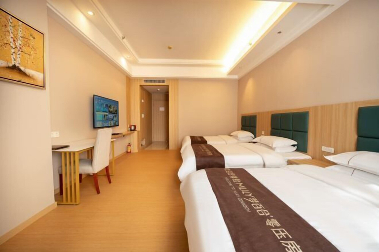 Bedroom 3, Rongyue Hotel, Yangjiang