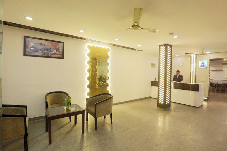 Public Area, Airport Hotel Chanakya, Delhi