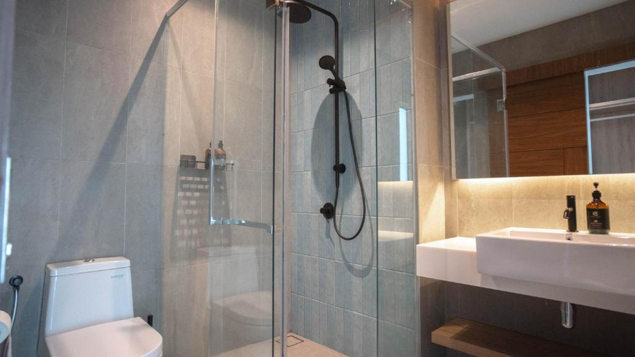 Bathroom 5, Alfa Bangsar by Guestonic, Kuala Lumpur