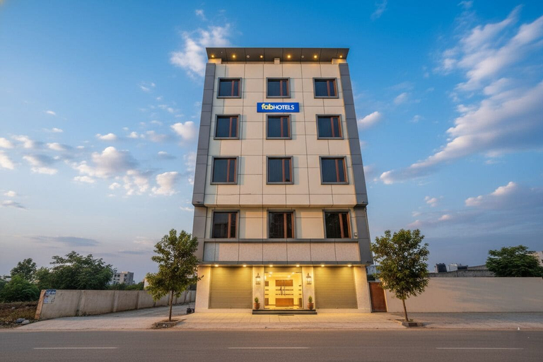 Exterior & Views 2, FabHotel CG International - 500m from New Delhi Railway Station, Delhi