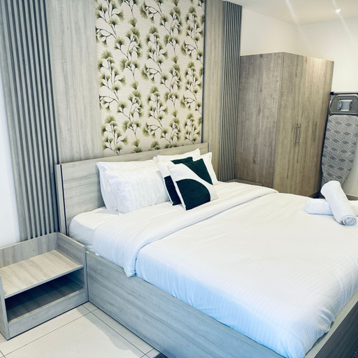 Room 3, The Bantree by Tripview Apartments, Accra