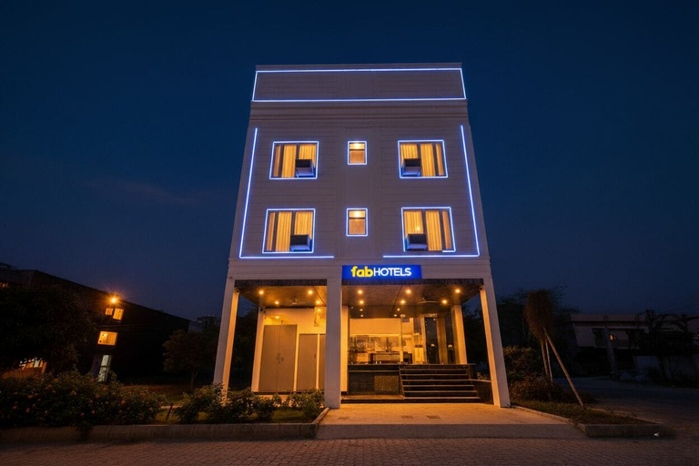 Exterior & Views 2, Fabhotel The Premium Villa, Faridabad