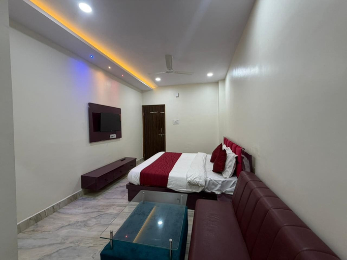 Room 3, Hotel Majestic Inn, Nagpur