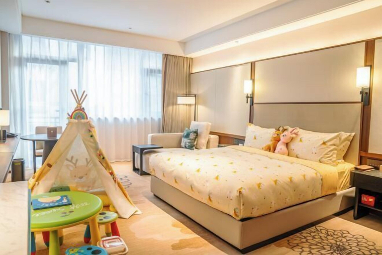 Bedroom 3, Good Fortune Hot Spring Hotel, Lianyungang