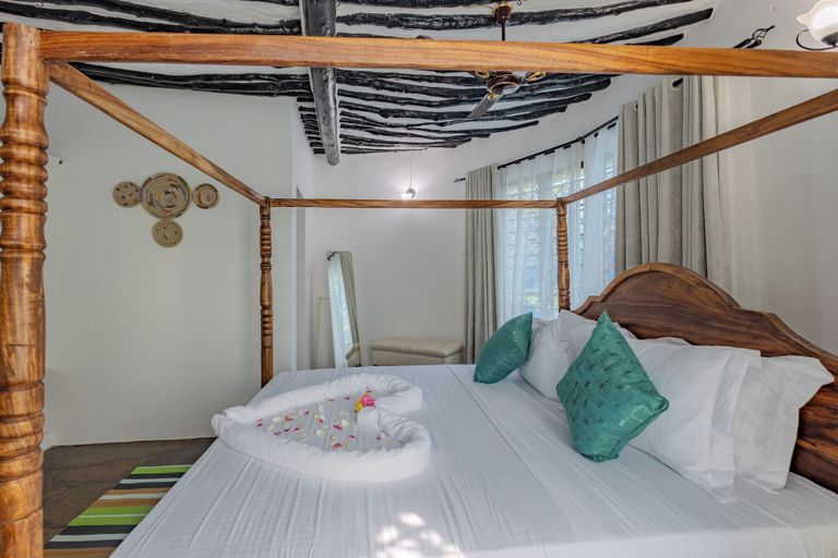 Room 2, AUREGI VILLAS, Msambweni