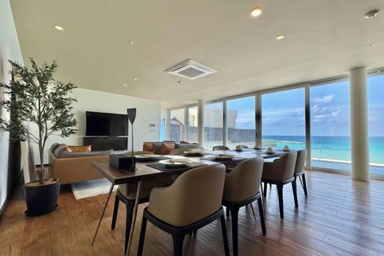 Room 2, MoonStay Avenue, Jeju